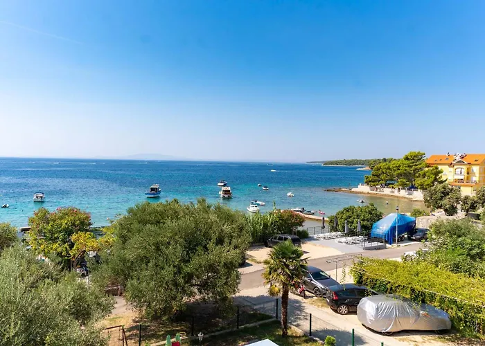 Apartman Petra S Pogledom Na More